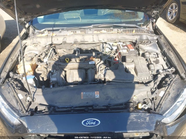 43676635 :رقم المزاد ، 1FA6P0H75F5117615 vin ، 2015 Ford Fusion Se مزاد بيع