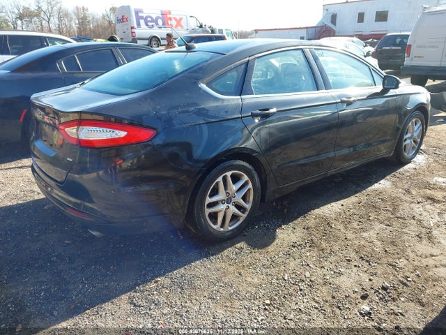 43676635 :رقم المزاد ، 1FA6P0H75F5117615 vin ، 2015 Ford Fusion Se مزاد بيع
