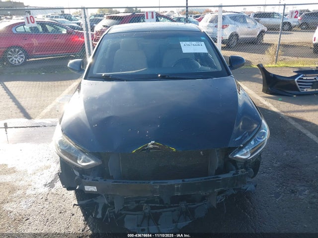 Hyundai ELANTRA SEL 2018 5NPD84LF3JH347960 Image 11