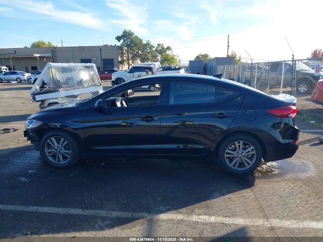 Hyundai ELANTRA SEL 2018 5NPD84LF3JH347960 Image 13