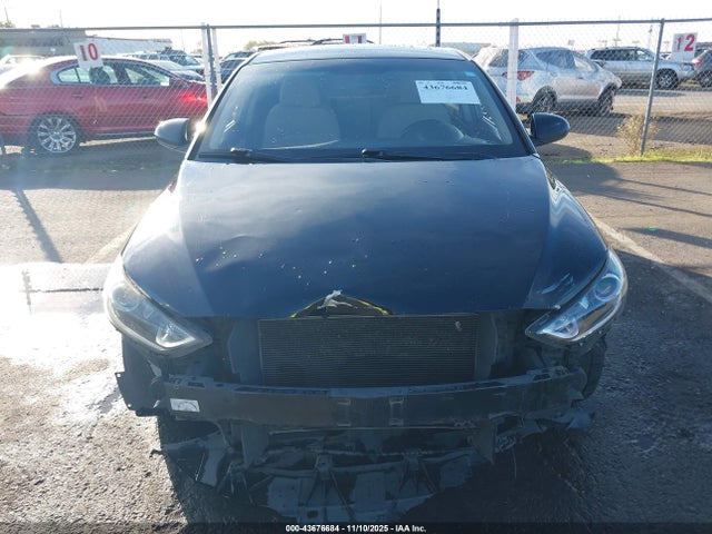 Hyundai ELANTRA SEL 2018 5NPD84LF3JH347960 Image 6