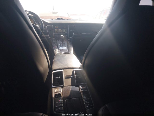 Porsche Panamera 2015 WP0AB2A77FL050794 Image 17