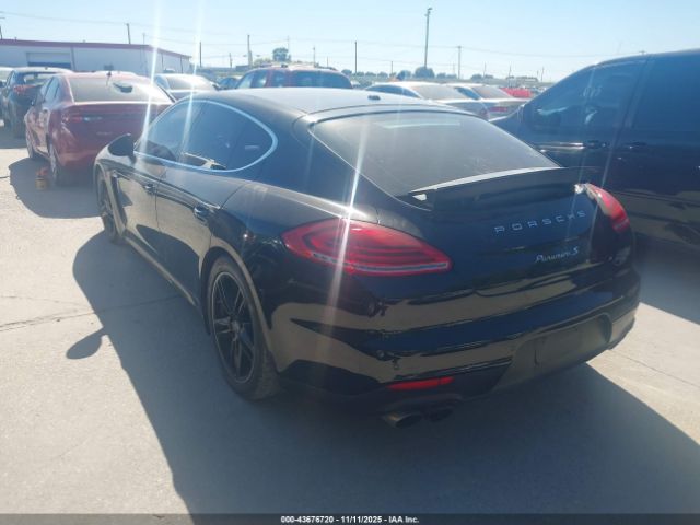 2015 PORSCHE PANAMERA WP0AB2A77FL050794 Photo 2