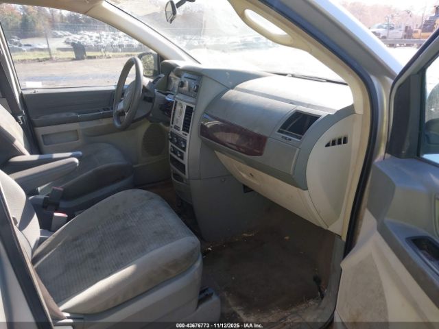 2009 CHRYSLER TOWN & COUNTRY 2A8HR44E49R656011 Photo 4