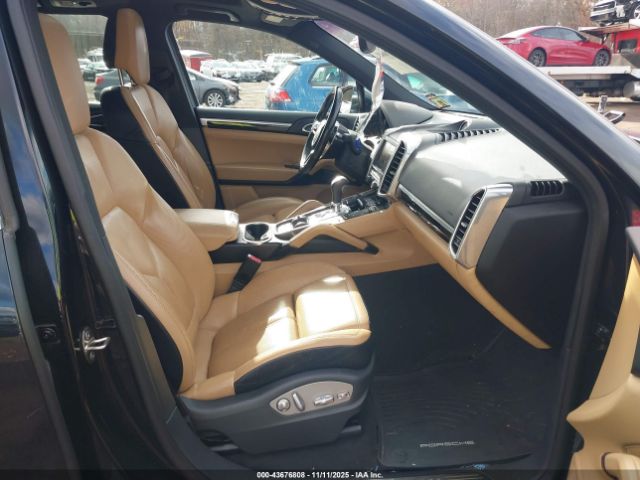 2016 PORSCHE CAYENNE WP1AA2A21GKA38198 Photo 4