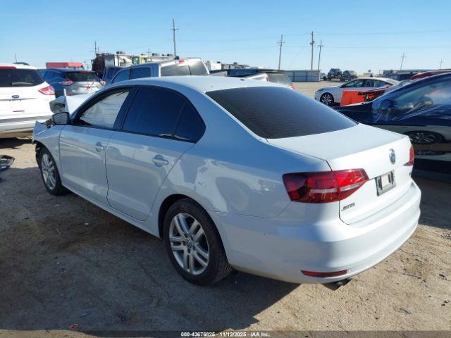 2018 VOLKSWAGEN JETTA 3VW2B7AJ3JM228704 Photo 2