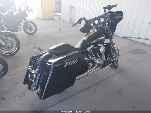 2013 HARLEY-DAVIDSON FLHX 1HD1KBM1XDB644353 Photo 3