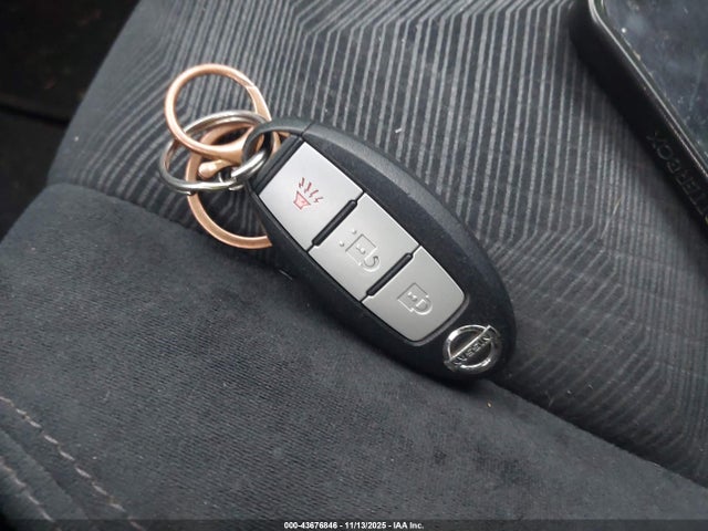 43676846 :رقم المزاد ، 5N1AT2MV6EC751957 vin ، 2014 Nissan Rogue Sv مزاد بيع