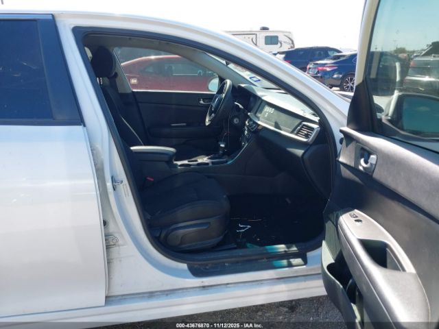 2020 KIA OPTIMA 5XXGT4L3XLG418880 Photo 4