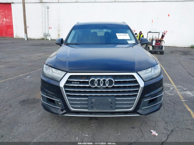 WA1VAAF75HD000409 Audi Q7 3.0t Premium