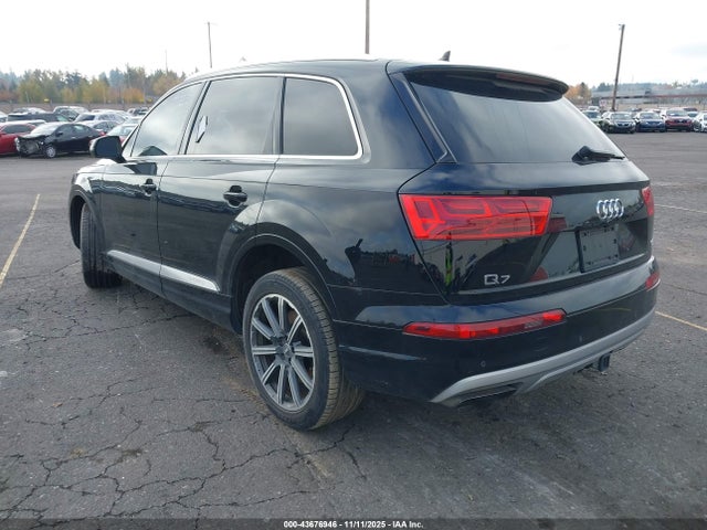 2017 AUDI Q7 WA1VAAF75HD000409 Photo 2