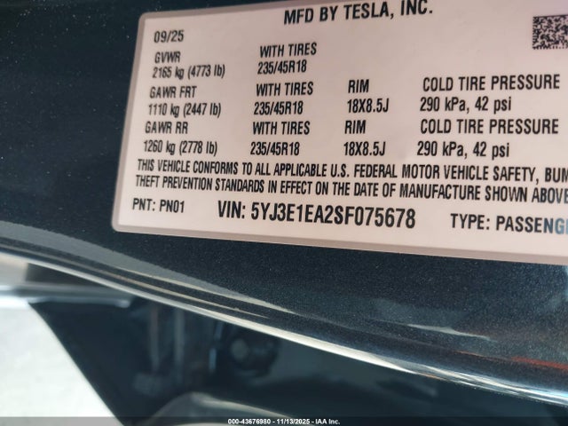 2025 TESLA MODEL 3 5YJ3E1EA2SF075678 Photo 8
