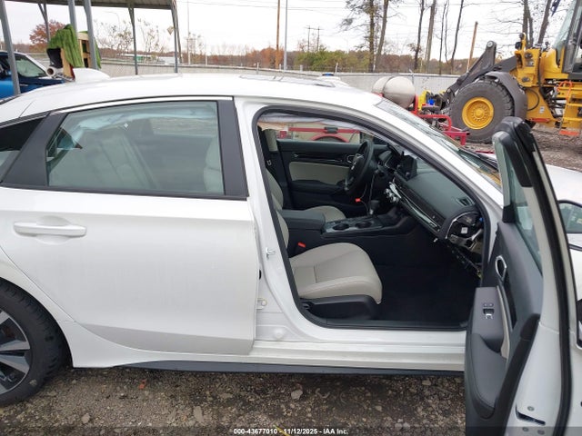 2024 HONDA CIVIC 19XFL1H75RE031001 Photo 4