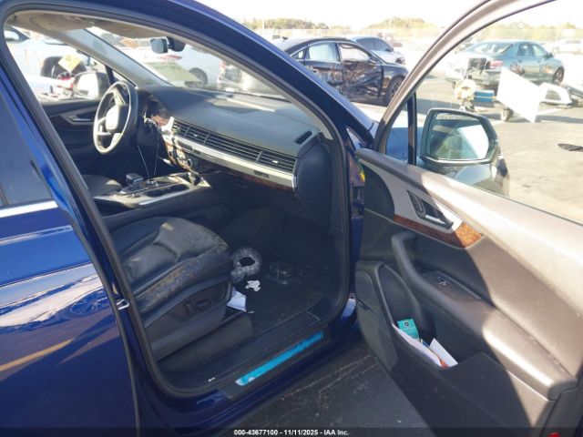2019 AUDI Q7 WA1LHAF7XKD039782 Photo 4