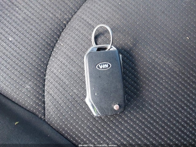 43677202 :رقم المزاد ، 3KPF24AD6ME340375 vin ، 2021 Kia Forte Lxs مزاد بيع