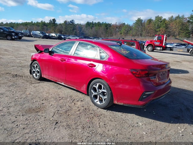 43677202 :رقم المزاد ، 3KPF24AD6ME340375 vin ، 2021 Kia Forte Lxs مزاد بيع