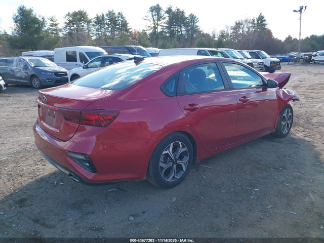 43677202 :رقم المزاد ، 3KPF24AD6ME340375 vin ، 2021 Kia Forte Lxs مزاد بيع