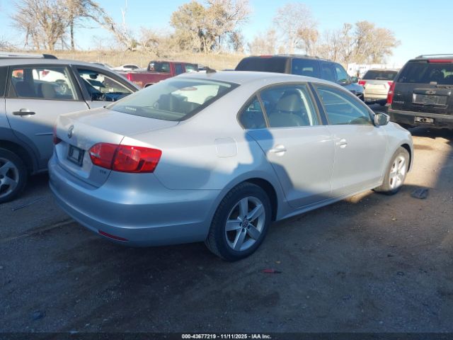 2014 VOLKSWAGEN JETTA 3VWLL7AJXEM443925 Photo 3