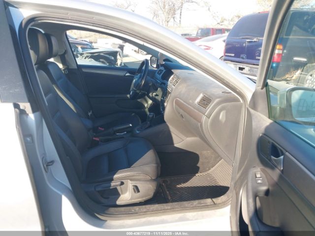 2014 VOLKSWAGEN JETTA 3VWLL7AJXEM443925 Photo 4