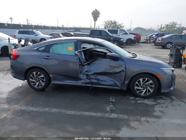 Honda CIVIC EX 2017 2HGFC2F76HH541502 Image 12