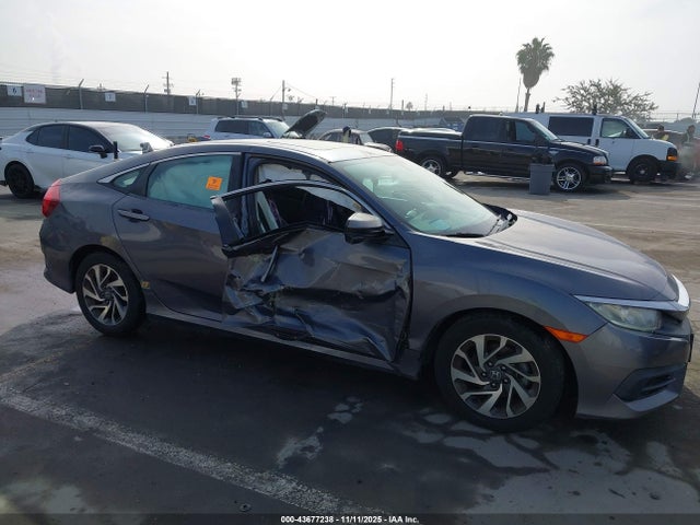 Honda CIVIC EX 2017 2HGFC2F76HH541502 Image 6