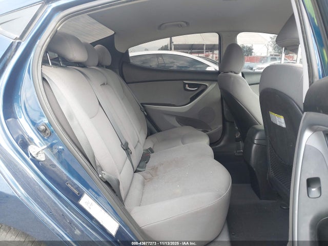 5NPDH4AE0GH694035 Hyundai ELANTRA SE
