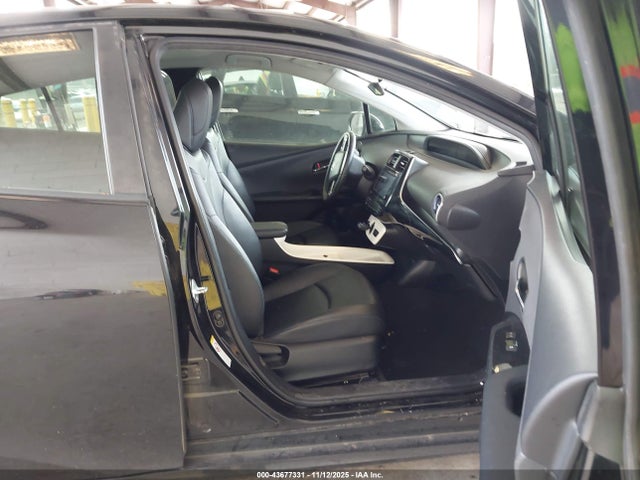 JTDKARFU9G3002665 Toyota Prius Three Touring