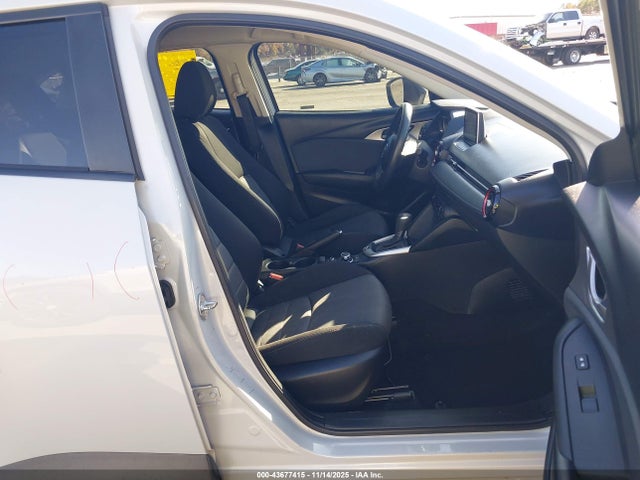 2016 MAZDA CX-3 JM1DKBB71G0123673 Photo 4