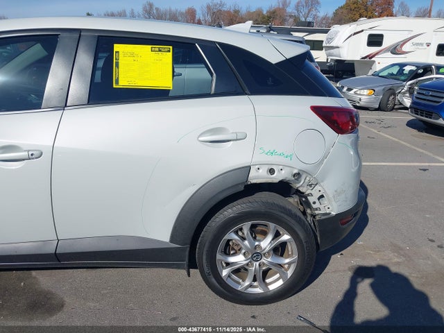 2016 MAZDA CX-3 JM1DKBB71G0123673 Photo 5
