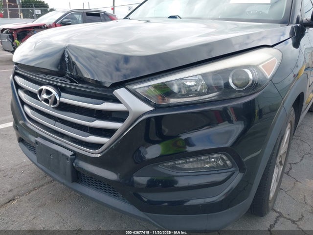 KM8J33A45HU273319 Hyundai TUCSON SE