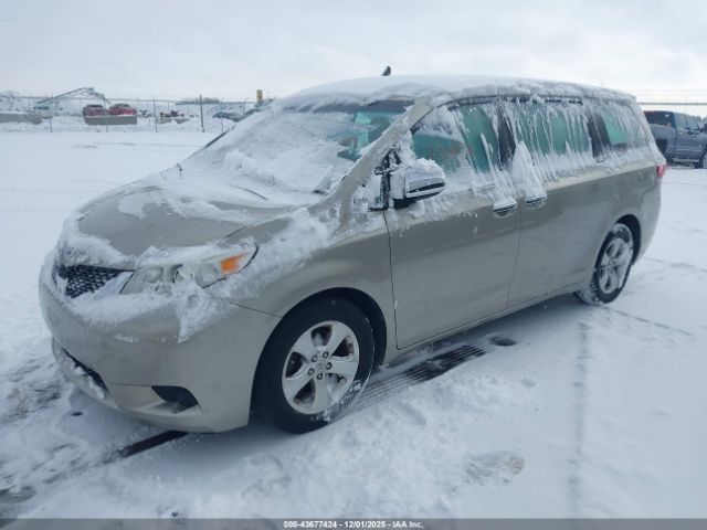 2015 TOYOTA SIENNA 5TDZK3DC1FS598628 Photo 1