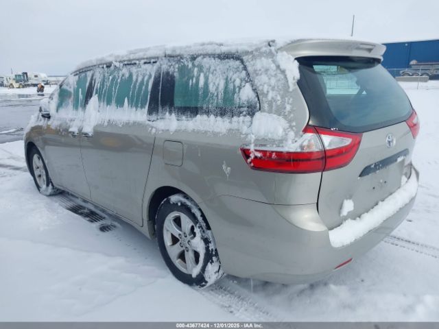 2015 TOYOTA SIENNA 5TDZK3DC1FS598628 Photo 2
