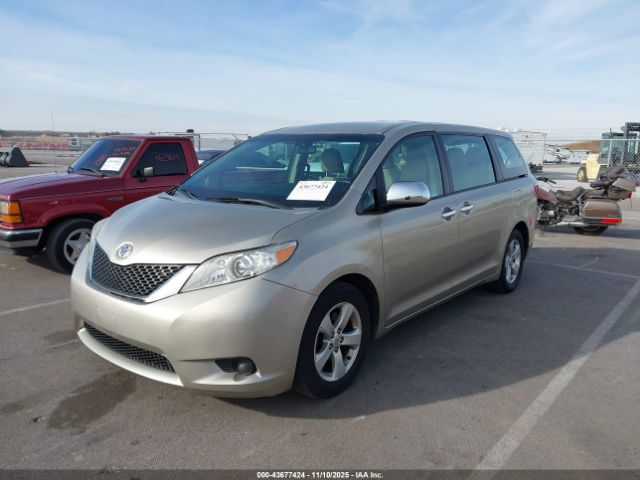 2015 TOYOTA SIENNA 5TDZK3DC1FS598628 Photo 5