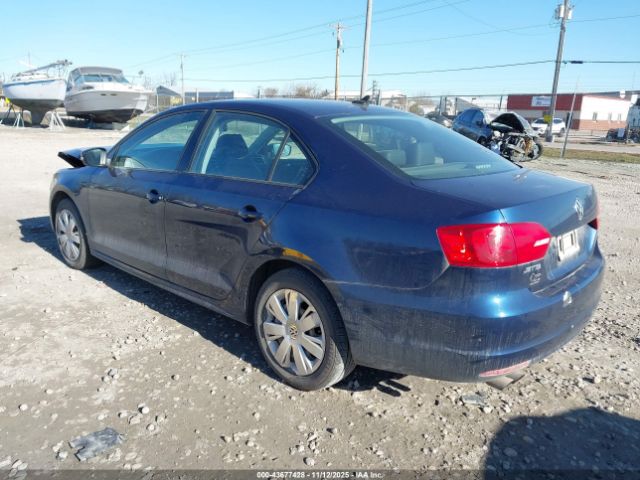 2014 VOLKSWAGEN JETTA 3VWD17AJ2EM302163 Photo 2