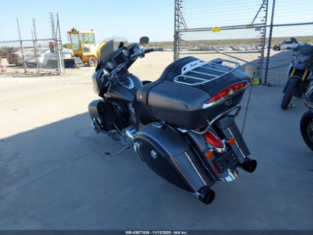 2019 INDIAN MOTORCYCLE CO. ROADMASTER 56KTRAAA4K3378723 Photo 2