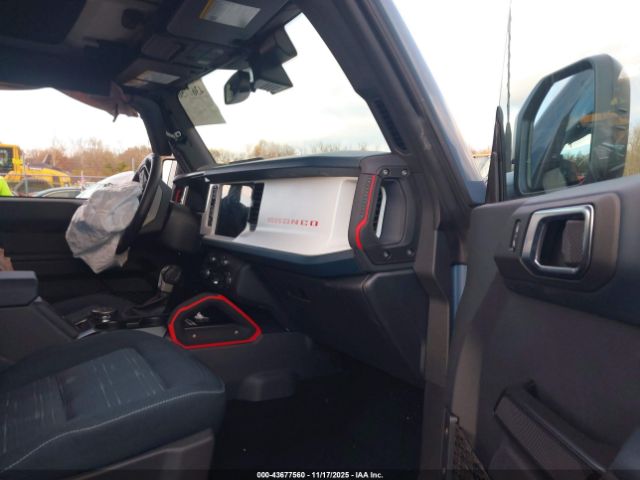 2025 FORD BRONCO 1FMEE4DP8SLA75421 Photo 4