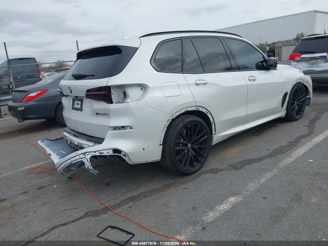 2025 BMW X5 5UX33EU0XS9Z16371 Photo 3