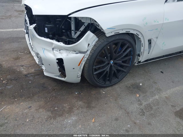 2025 BMW X5 5UX33EU0XS9Z16371 Photo 5