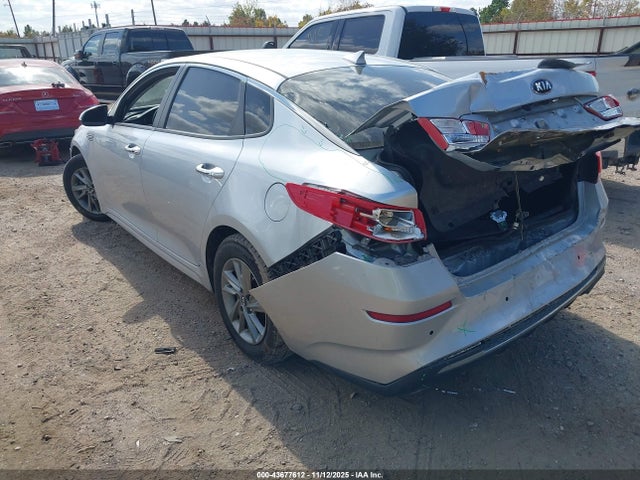 2019 KIA OPTIMA 5XXGT4L38KG298771 Photo 2