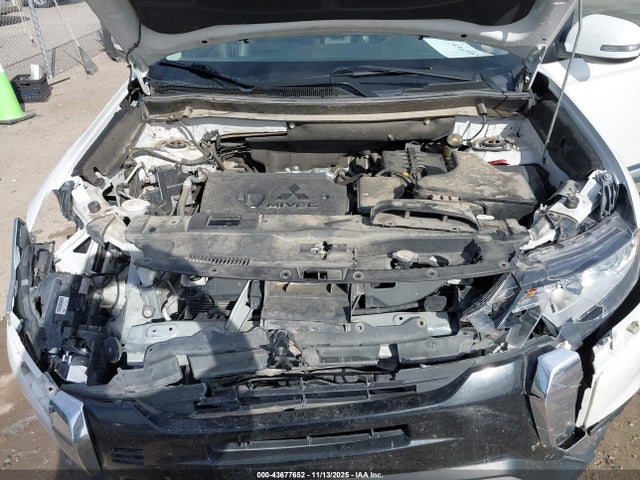 2019 MITSUBISHI OUTLANDER JA4AD3A31KZ012220 Photo 9