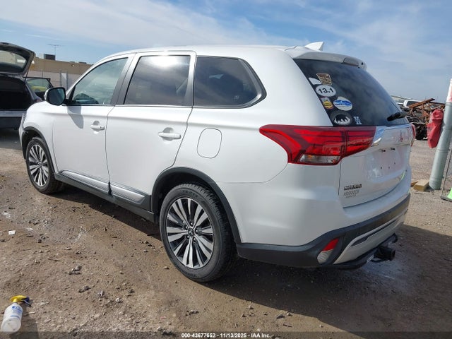 2019 MITSUBISHI OUTLANDER JA4AD3A31KZ012220 Photo 2