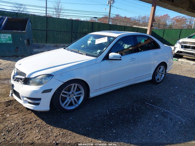 Продажа на аукционе авто 2013 Mercedes-benz C 300 Sport 4matic, vin: WDDGF8AB2DR246745, номер лота: 43677736