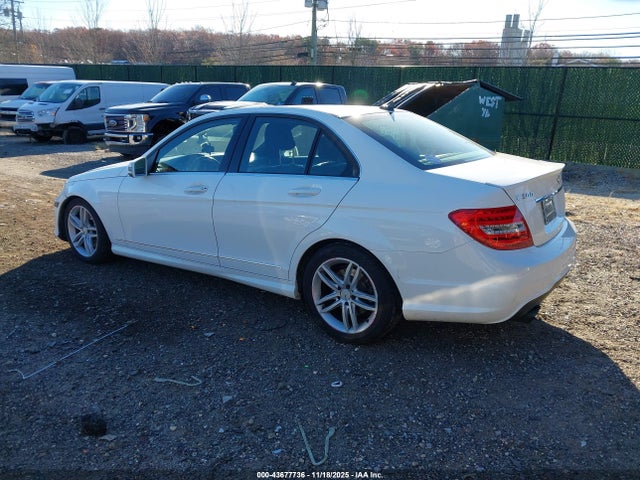 Продажа на аукционе авто 2013 Mercedes-benz C 300 Sport 4matic, vin: WDDGF8AB2DR246745, номер лота: 43677736