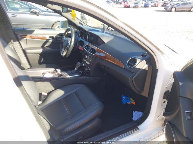 Продажа на аукционе авто 2013 Mercedes-benz C 300 Sport 4matic, vin: WDDGF8AB2DR246745, номер лота: 43677736