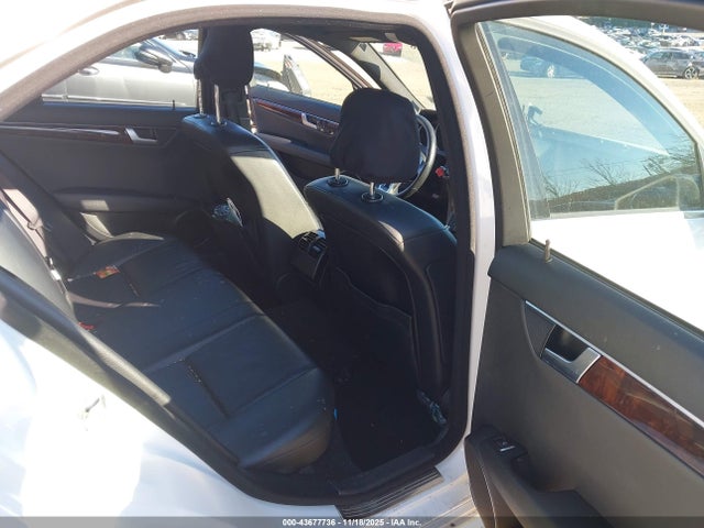 Продажа на аукционе авто 2013 Mercedes-benz C 300 Sport 4matic, vin: WDDGF8AB2DR246745, номер лота: 43677736