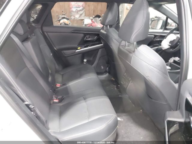 2024 TOYOTA BZ4X JTMABACA1RA069571 Photo 7