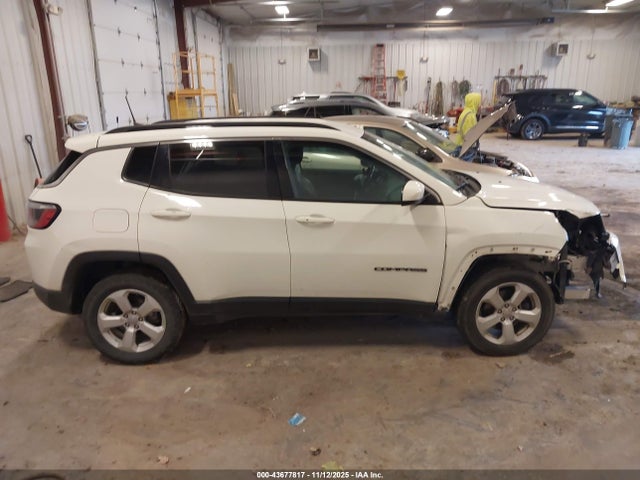 Продаж на аукціоні авто 2019 Jeep Compass Latitude 4x4, vin: 3C4NJDBB0KT646184, номер лоту: 43677817