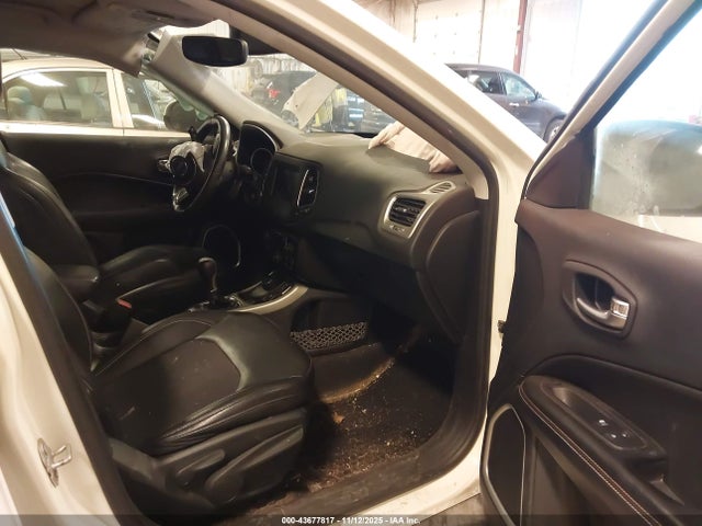 Продаж на аукціоні авто 2019 Jeep Compass Latitude 4x4, vin: 3C4NJDBB0KT646184, номер лоту: 43677817