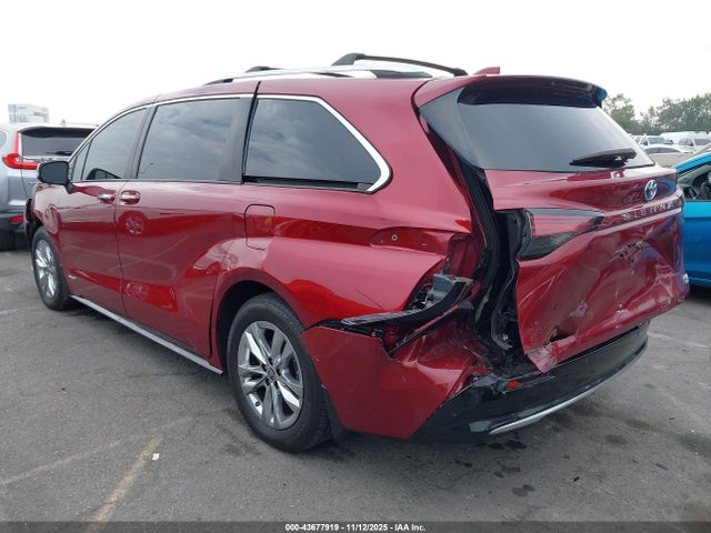 2021 TOYOTA SIENNA 5TDZRKEC8MS030197 Photo 2