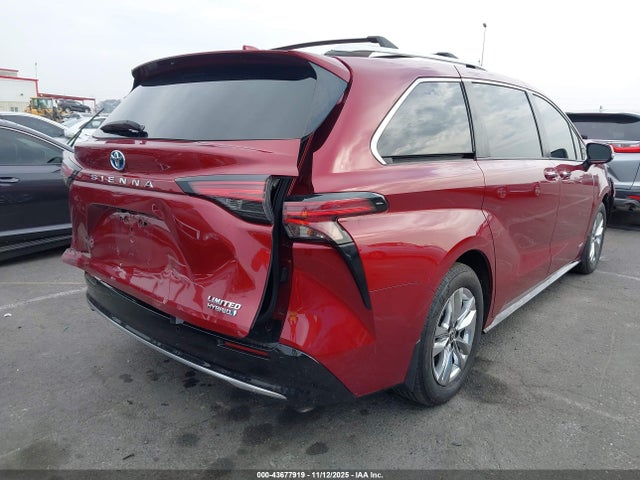 2021 TOYOTA SIENNA 5TDZRKEC8MS030197 Photo 3